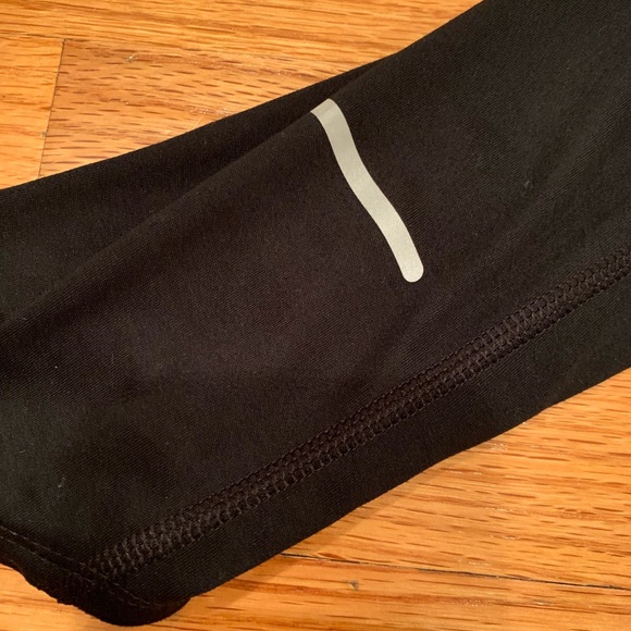 NIKE Running Dri-Fit Black Long Sleeve Shirt M - Picture 6 of 8